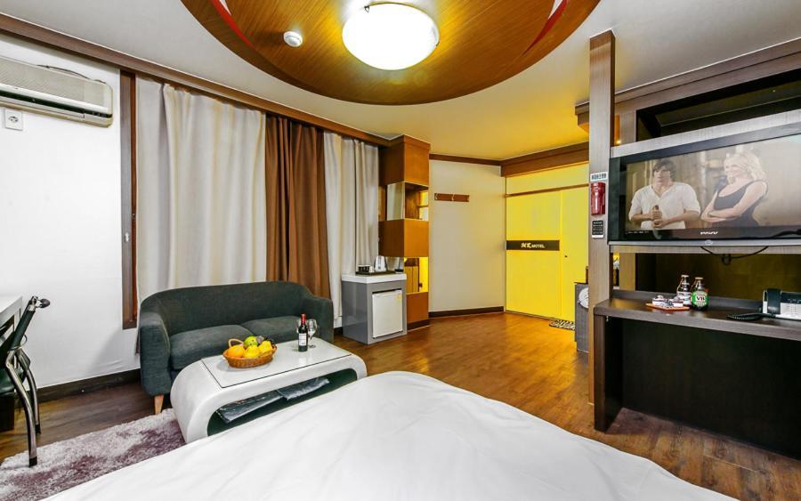 Mk Hotel Yeosu Exterior photo